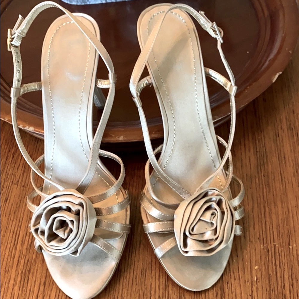 Nine West gold heels